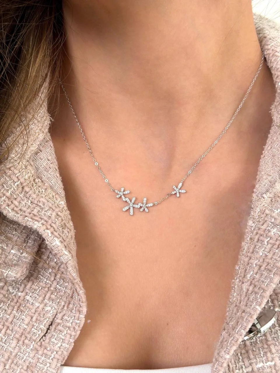 Վզնոց Blossom 3